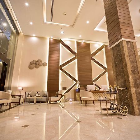 Ayam Lilian Aparthotel Бурайда Екстер'єр фото